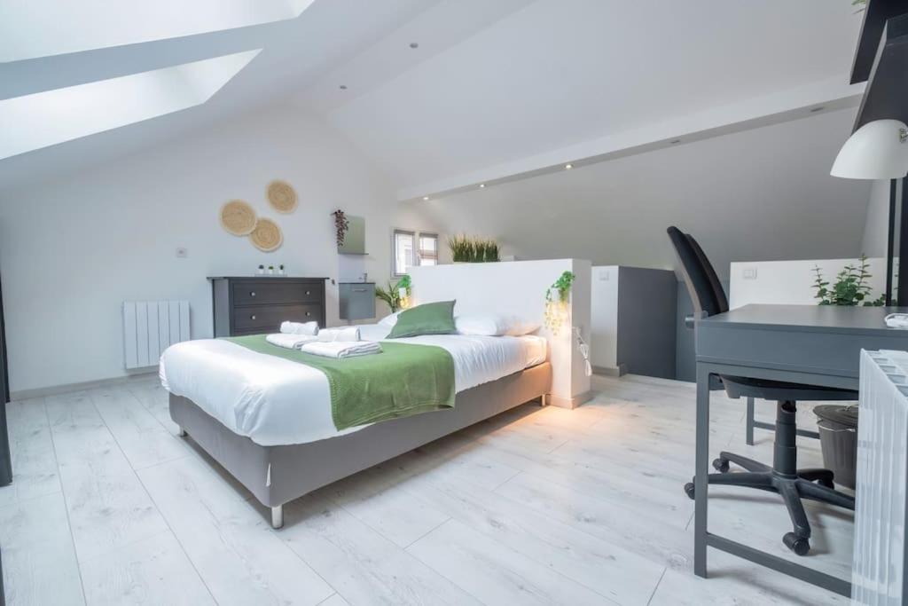 Silver Forest - Parking Prive Apartment Reims Bagian luar foto