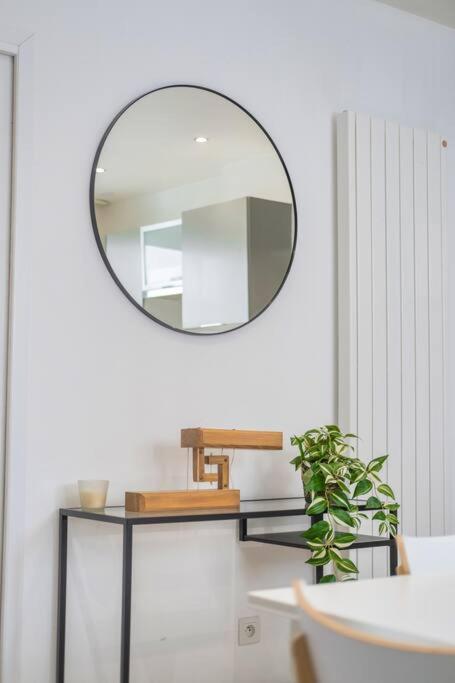 Silver Forest - Parking Prive Apartment Reims Bagian luar foto